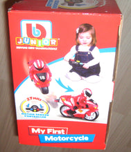 Indlæs billede til gallerivisning My first Bike. Bburago, fjernstyret motorcykel.