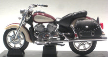 Indlæs billede til gallerivisning Yamaha Royal Star Tour Cassic. Road Signature 1:18