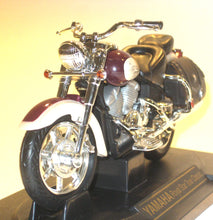 Indlæs billede til gallerivisning Yamaha Royal Star Tour Cassic. Road Signature 1:18