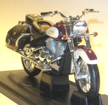 Indlæs billede til gallerivisning Yamaha Royal Star Tour Cassic. Road Signature 1:18