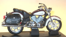 Indlæs billede til gallerivisning Yamaha Royal Star Tour Cassic. Road Signature 1:18