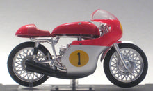 Indlæs billede til gallerivisning MV Agusta 500. John Surtees 1956. Ixo 1:24