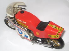 Indlæs billede til gallerivisning Suzuki. GP. Guiloy 1:10 VINTAGE