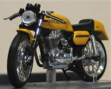 Indlæs billede til gallerivisning Ducati 350 Mk 3 Desmo. 1974. Ixo Museum 1:24