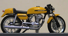 Indlæs billede til gallerivisning Ducati 350 Mk 3 Desmo. 1974. Ixo Museum 1:24