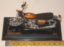 Indlæs billede til gallerivisning Honda CB 750 Four. 1969-2008. Protar 1:22
