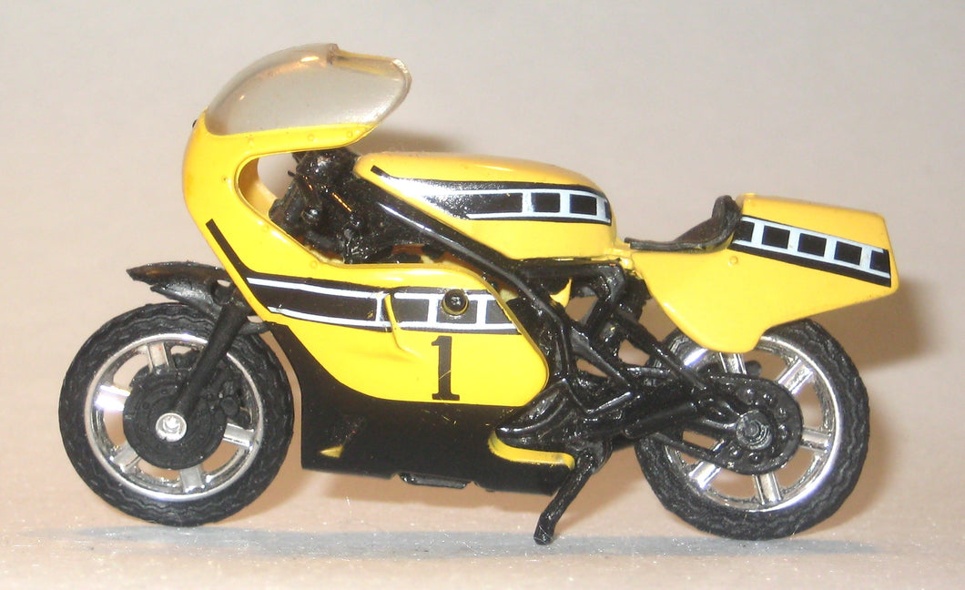 Yamaha YZR500-M1. VINTAGE 1:24