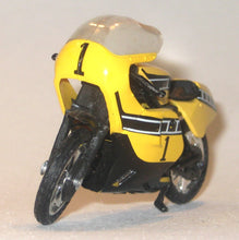 Indlæs billede til gallerivisning Yamaha YZR500-M1. VINTAGE 1:24
