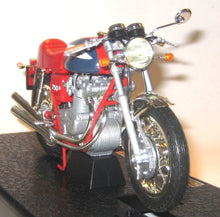 Indlæs billede til gallerivisning MV Agusta 750 S, 1970-1975 Revell 1:12
