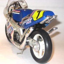 Indlæs billede til gallerivisning Honda NSR 500 CC. 1990. Mick Doohan. Guiloy 1:10
