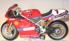 Indlæs billede til gallerivisning Ducati 998. Troy Bayliss. 1:12
