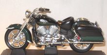 Indlæs billede til gallerivisning Yamaha Royal Star Deluxe Solitaire. Road Signature 1:8
