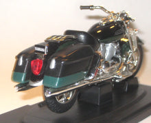 Indlæs billede til gallerivisning Yamaha Royal Star Deluxe Solitaire. Road Signature 1:8
