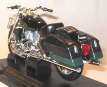 Indlæs billede til gallerivisning Yamaha Royal Star Deluxe Solitaire. Road Signature 1:8
