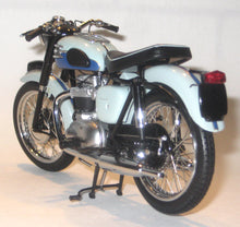 Indlæs billede til gallerivisning Triumph Bonneville 650 T120. 1959- Minichamps 1:12 HALV PRIS! BESKADIGET!
