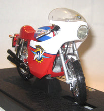 Indlæs billede til gallerivisning MV Agusta 750 s Street Racer. 1975-1977. Revell 1:12
