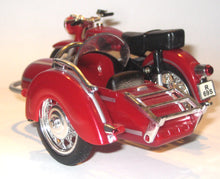 Indlæs billede til gallerivisning BMW R69S. m sidevogn. 1962- Sidecar Collection 1:18
