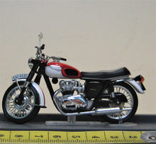 Indlæs billede til gallerivisning Triumph Bonneville. 1967. T120 Atlas Classic Motorbikes 1:24
