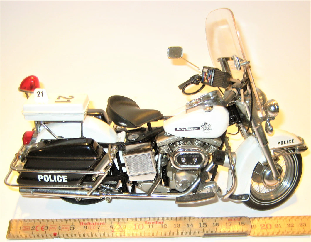 Harley Davidson Police. 1976? Franlin Mint 1:10