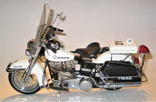 Indlæs billede til gallerivisning Harley Davidson Police. 1976? Franlin Mint 1:10
