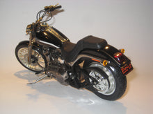 Indlæs billede til gallerivisning Harley-Davidson 2003 Softail DEUCE. Ertl 1:10
