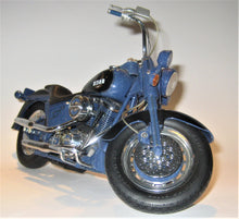 Indlæs billede til gallerivisning Harley Davidson. Fat Boy. Biker Blues. Franklin Mint 1:10
