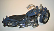 Indlæs billede til gallerivisning Harley Davidson. Fat Boy. Biker Blues. Franklin Mint 1:10
