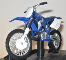 Indlæs billede til gallerivisning Yamaha  YZ250. Maisto 1:18
