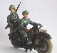 Indlæs billede til gallerivisning BMW militærmotorcykel 2. Verdenskrig. 1940-1945. VINTAGE
