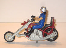 Indlæs billede til gallerivisning Harley Davidson Long Fork Chopper Britains. Metalmodel VINTAGE
