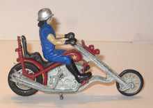 Indlæs billede til gallerivisning Harley Davidson Long Fork Chopper Britains. Metalmodel VINTAGE
