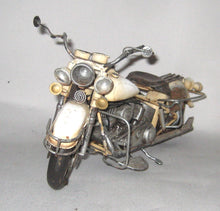 Indlæs billede til gallerivisning Harley Davidson. Stor metalmodel. Vintage style
