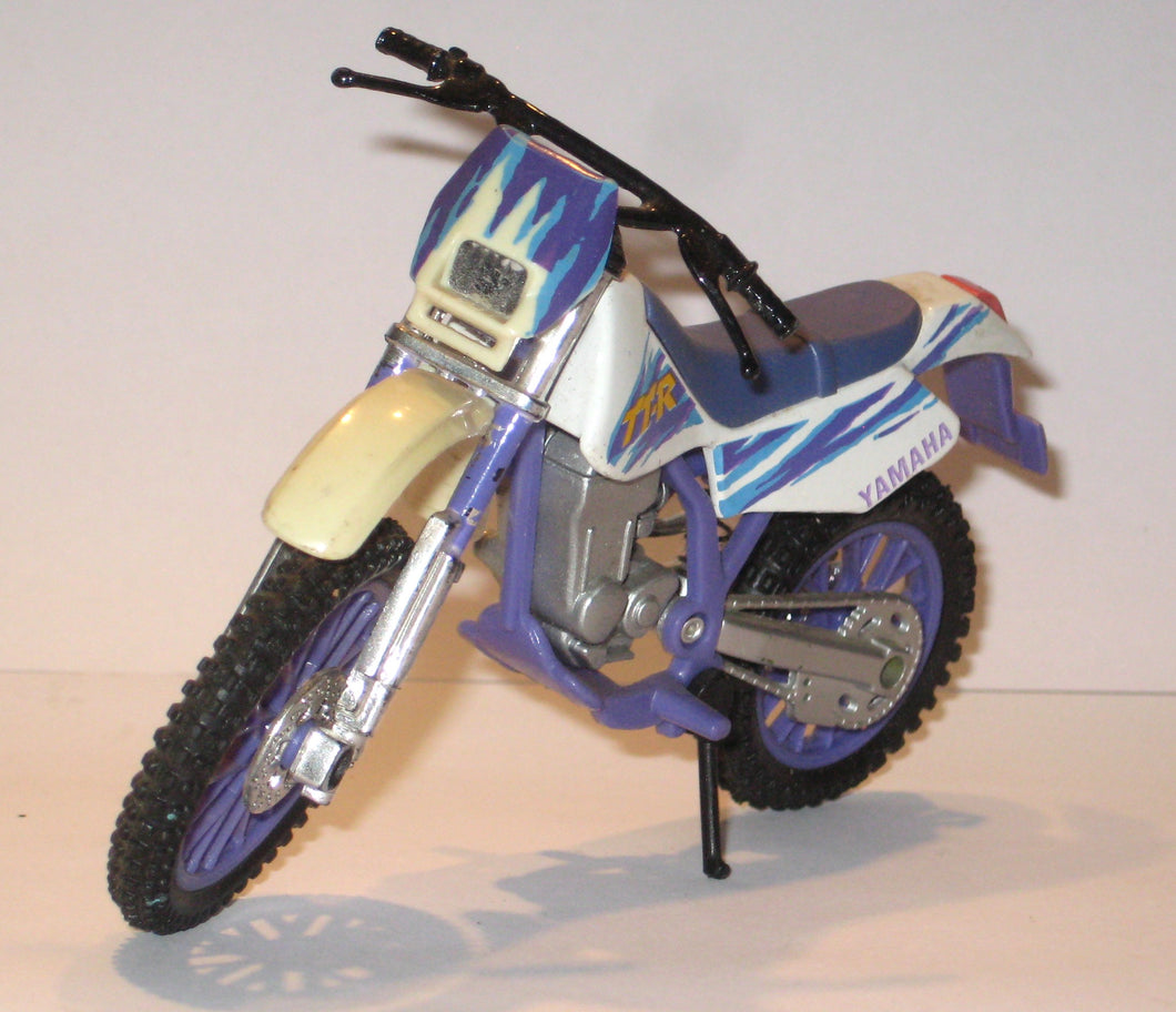 Yamaha TTR 2000 -  Maisto 1:18