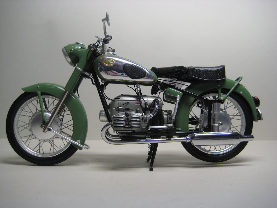 Zündapp KS601. Schuco 1:10