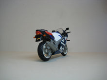 Indlæs billede til gallerivisning Suzuki R-GSX 750. Hot Wheels 1:18
