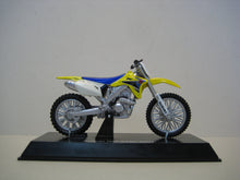 Indlæs billede til gallerivisning Suzuki RM-Z450. 2007. NewRay 1:18
