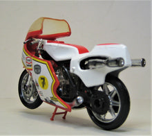 Indlæs billede til gallerivisning Suzuki RG 500. Barry Sheene. Matchbox. 1:20
