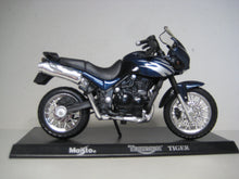 Indlæs billede til gallerivisning Triumph Tiger. Maisto 1:18
