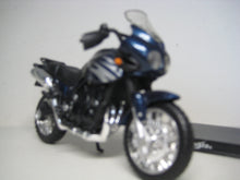 Indlæs billede til gallerivisning Triumph Tiger. Maisto 1:18
