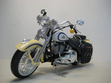 Indlæs billede til gallerivisning Harley Davidson Heritage Springer. 1997. Maisto 1:10
