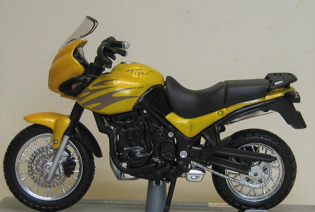 Triumph Tiger. Maisto 1:18