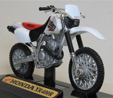 Indlæs billede til gallerivisning Honda XR 400R. Motor Max 1:18
