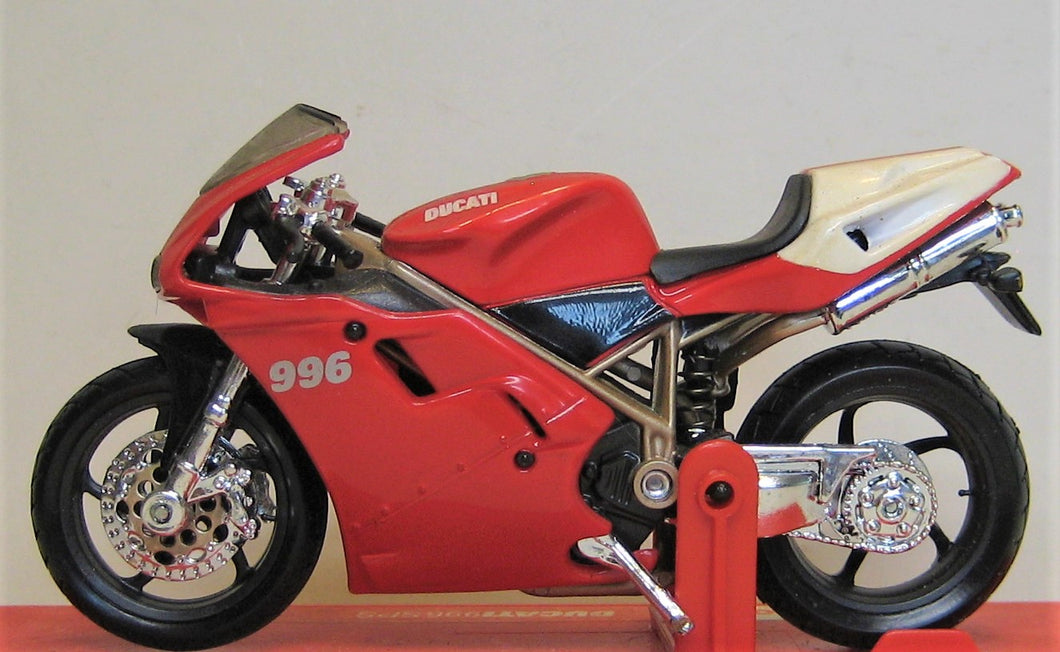 Ducati 996SPS. 1999-2002. Maisto 1:18