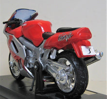 Indlæs billede til gallerivisning Kawasaki Ninja ZX-9R. Maisto 1:18
