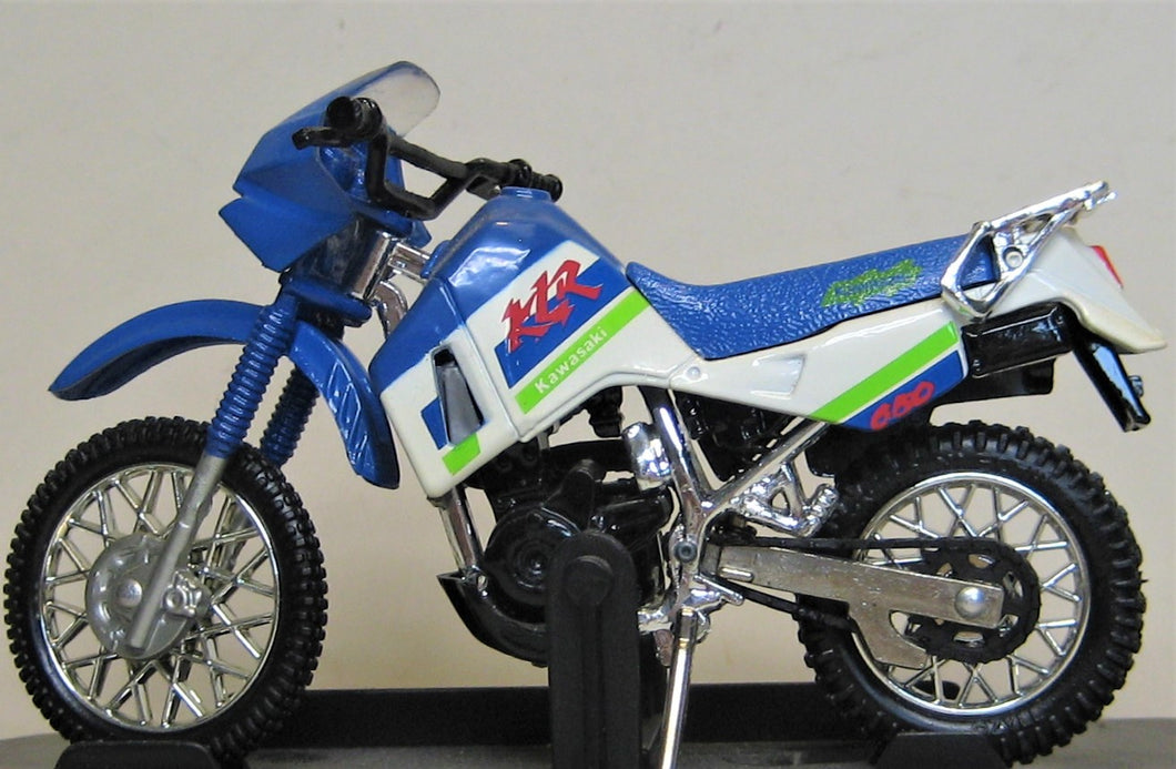 Kawasaki KLR 650. Maisto 1:18