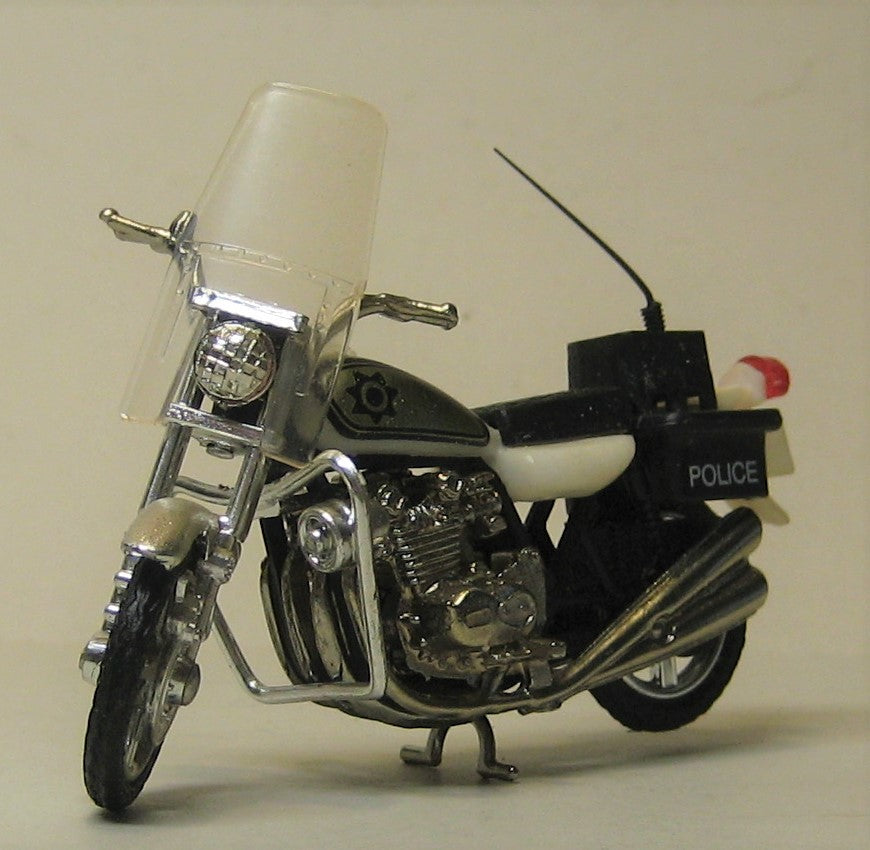 Kawasaki 1000. Politi-MC. Zee Toy