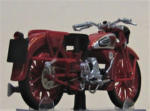 Indlæs billede til gallerivisning Moto Guzzi GTS 500. Revell 1:22
