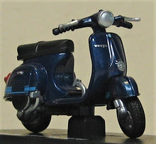 Indlæs billede til gallerivisning Vespa 125 ET3. 1976. NewRay 1:32
