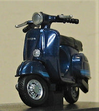 Indlæs billede til gallerivisning Vespa 125 ET3. 1976. NewRay 1:32
