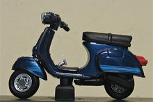 Indlæs billede til gallerivisning Vespa 125 ET3. 1976. NewRay 1:32
